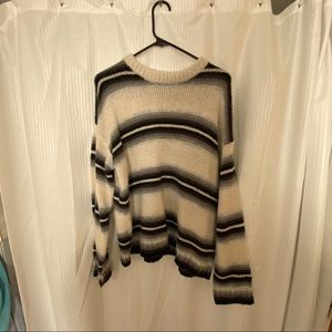 URBAN OUTFITTERS Sweater